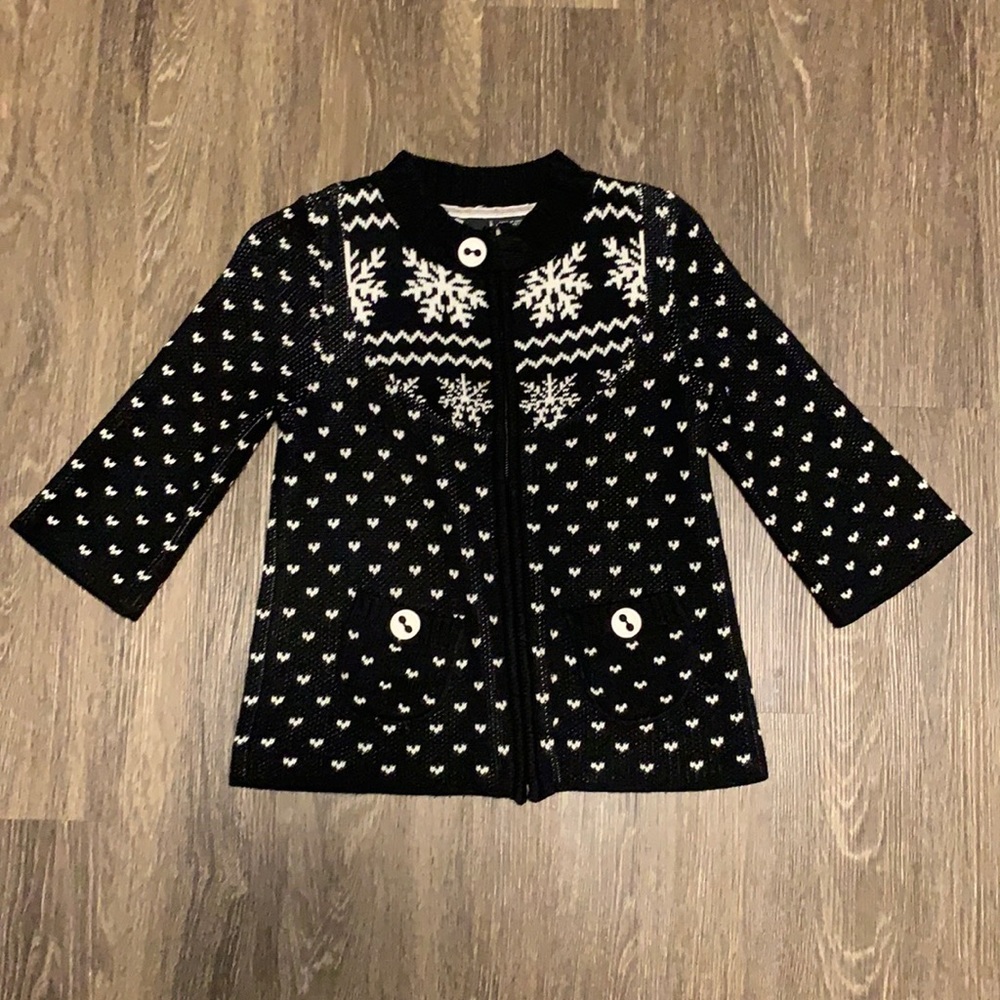 DC Shoes Front Zip Heart and Snowflake Pattern Sweater Jacket